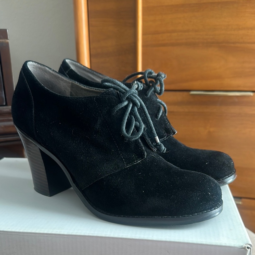 Banana Republic Reno black Chuka booties